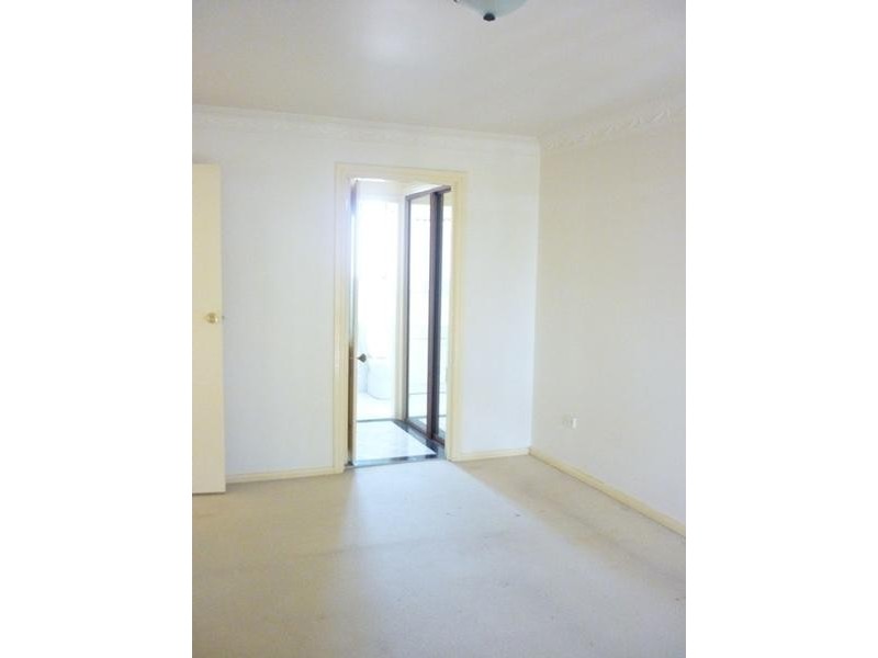 Greenfield Park NSW 2176