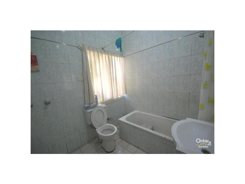 77 Sackville Street, Fairfield NSW 2165