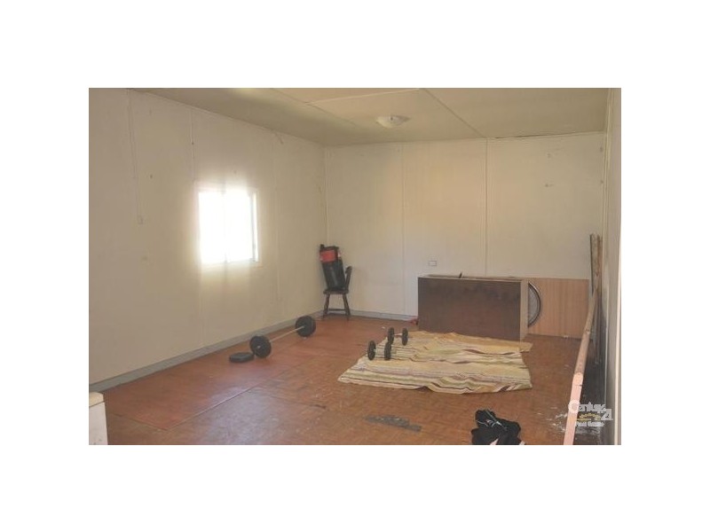 77 Sackville Street, Fairfield NSW 2165