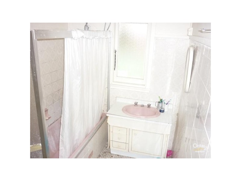 38 Duke Street, Canley Heights NSW 2166