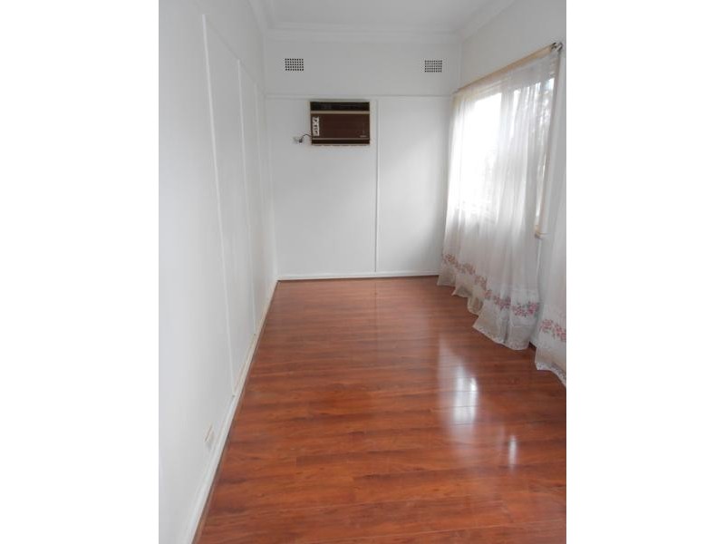 Canley Heights NSW 2166