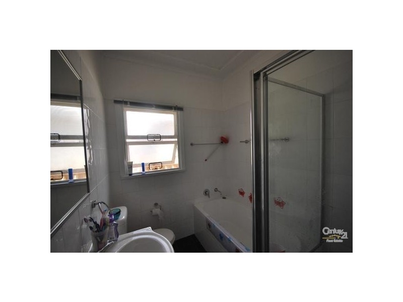 30 Rossiter Street, Smithfield NSW 2164