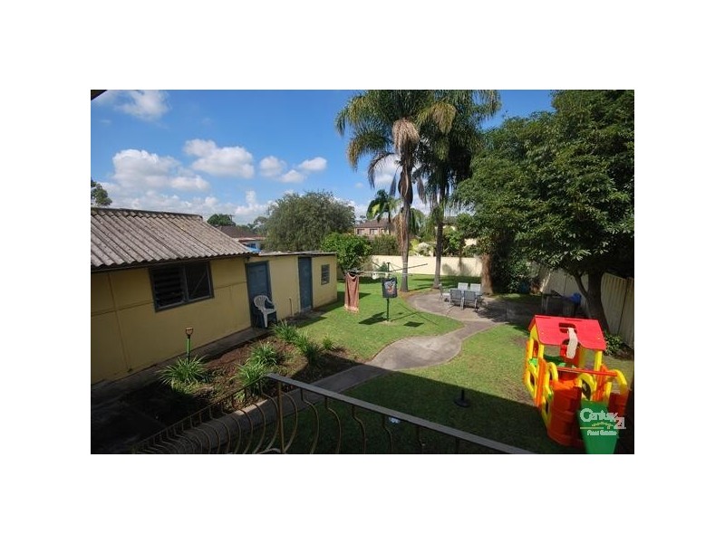 30 Rossiter Street, Smithfield NSW 2164