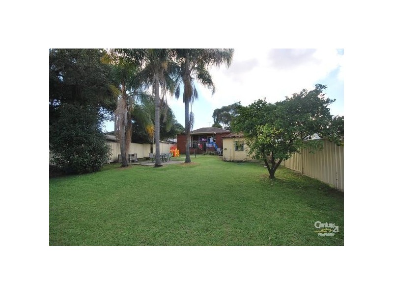30 Rossiter Street, Smithfield NSW 2164