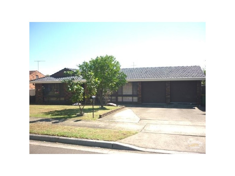 28 Saxonvale Crescent, Edensor Park NSW 2176