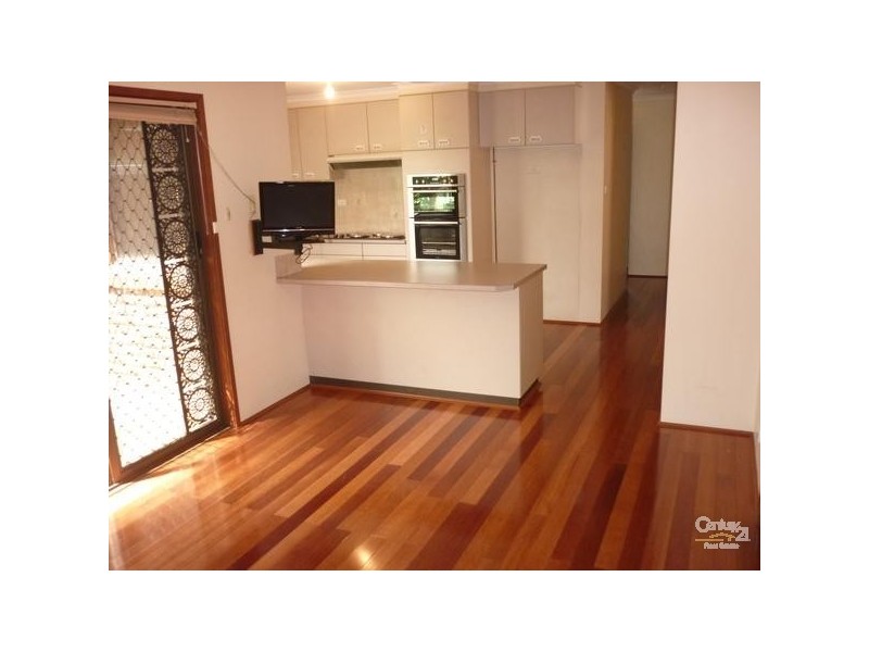 28 Saxonvale Crescent, Edensor Park NSW 2176