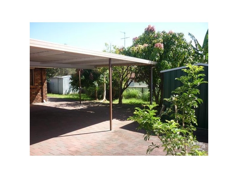 28 Saxonvale Crescent, Edensor Park NSW 2176