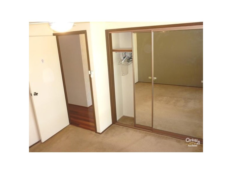 28 Saxonvale Crescent, Edensor Park NSW 2176
