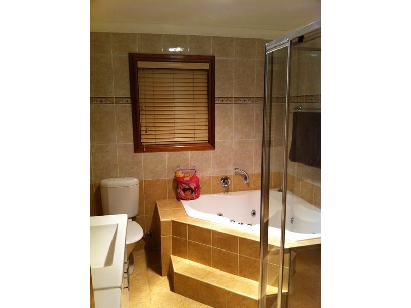 Canley Heights NSW 2166