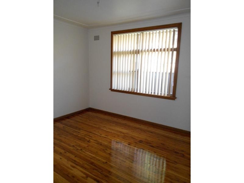 Fairfield West NSW 2165