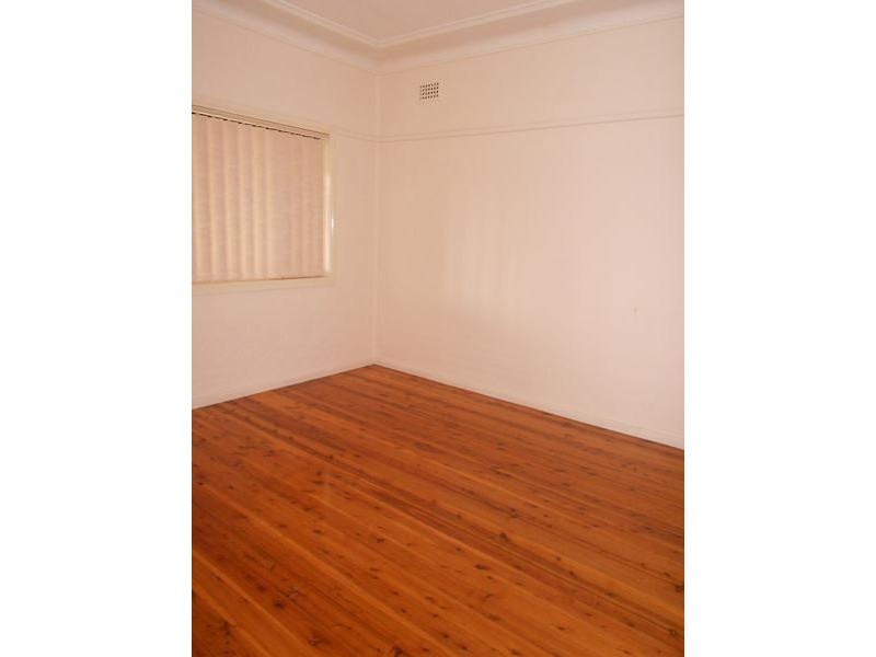 Canley Heights NSW 2166