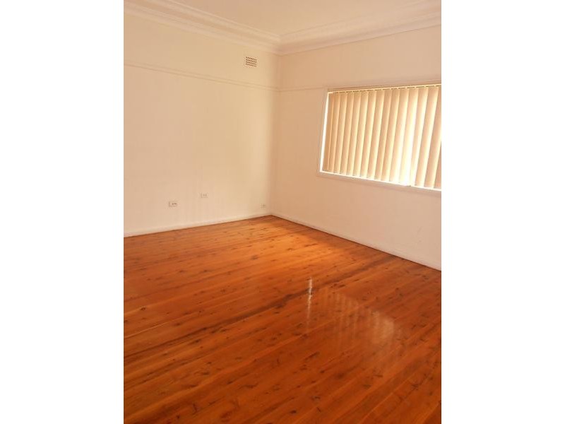 Canley Heights NSW 2166