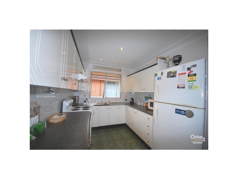 42 Kihilla Street, Fairfield Heights NSW 2165