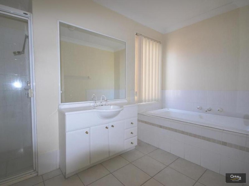 Fairfield East NSW 2165