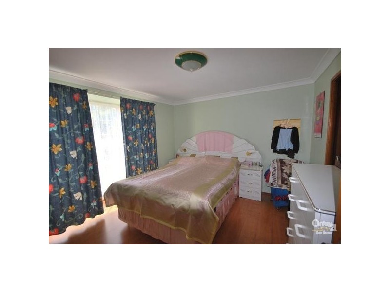 16 Tulloch Place, Edensor Park NSW 2176