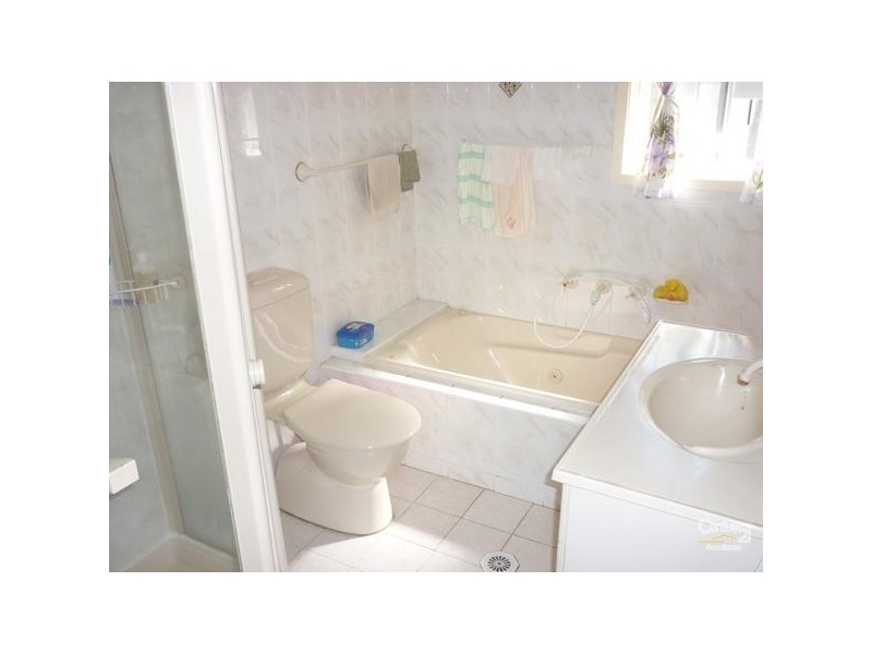 Fairfield West NSW 2165