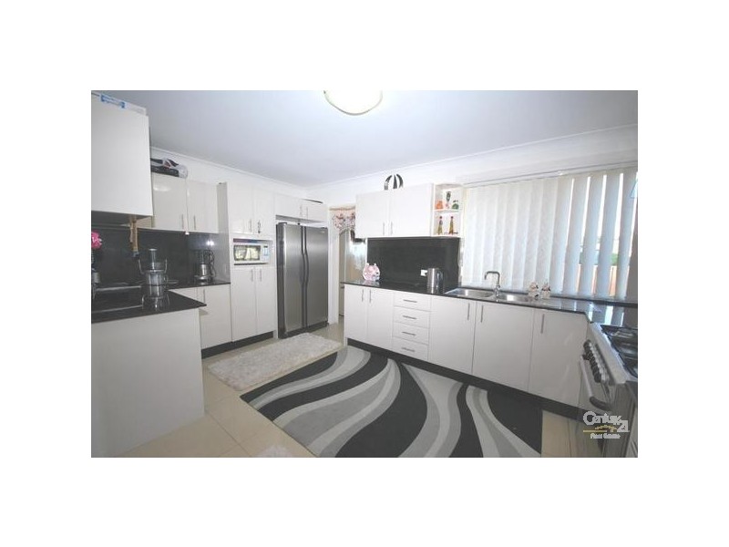 2 Parapet Street, Fairfield NSW 2165