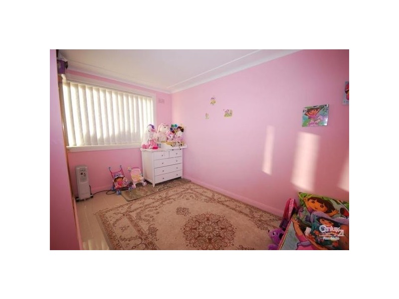 2 Parapet Street, Fairfield NSW 2165