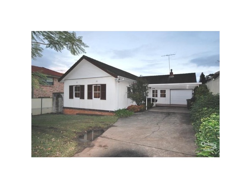 39 Station Street, Fairfield NSW 2165