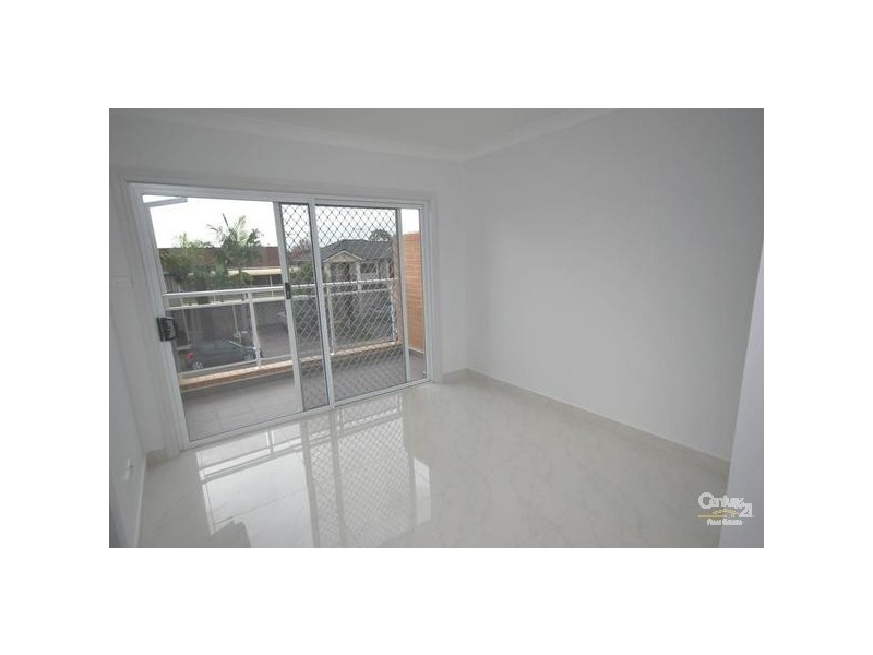 1 & 2/47 Kihilla Street, Fairfield Heights NSW 2165