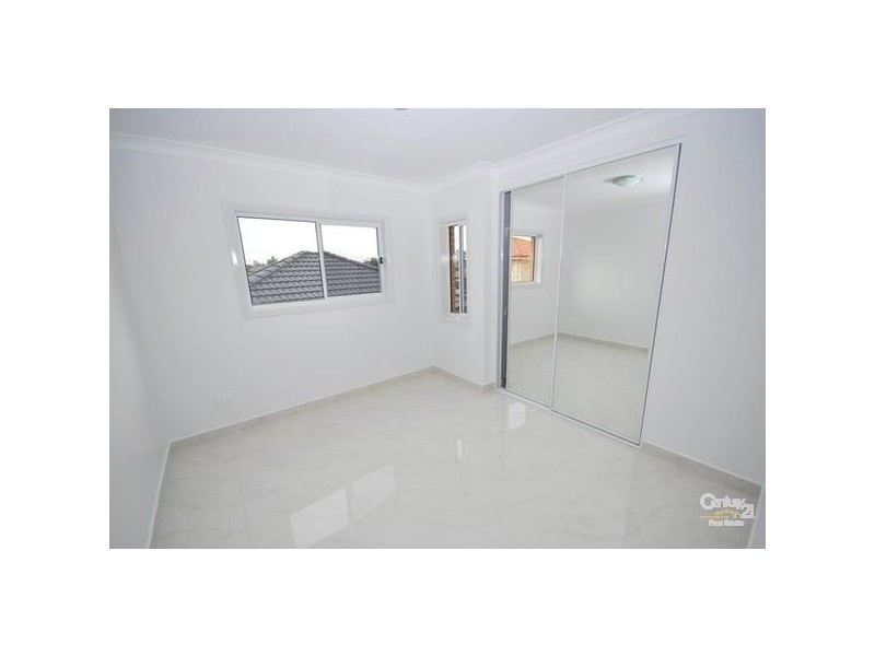 1 & 2/47 Kihilla Street, Fairfield Heights NSW 2165