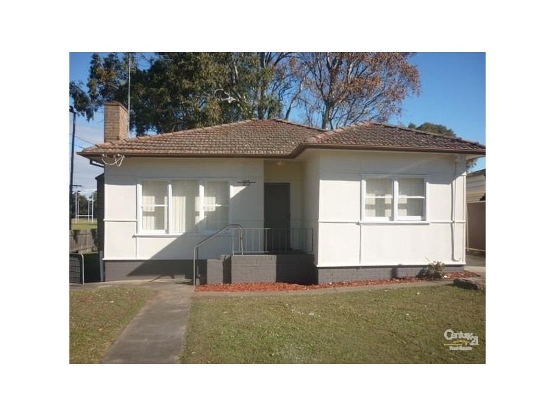 23 Quest Avenue, Carramar NSW 2163