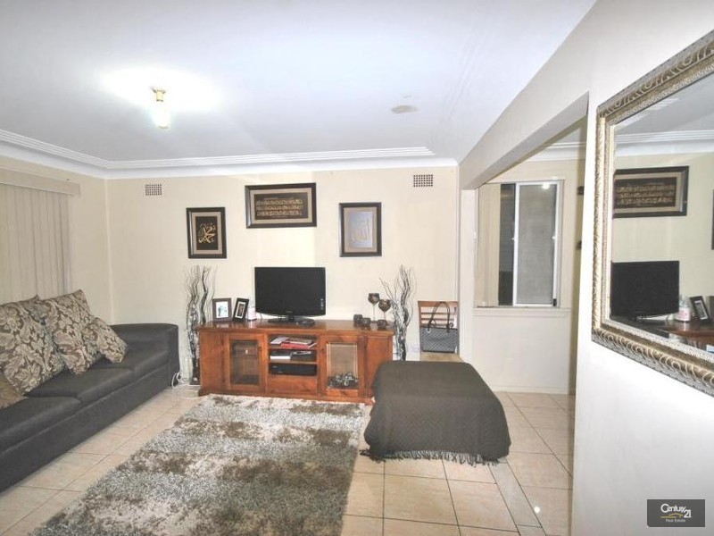 15 Lindsay Street, Smithfield NSW 2164