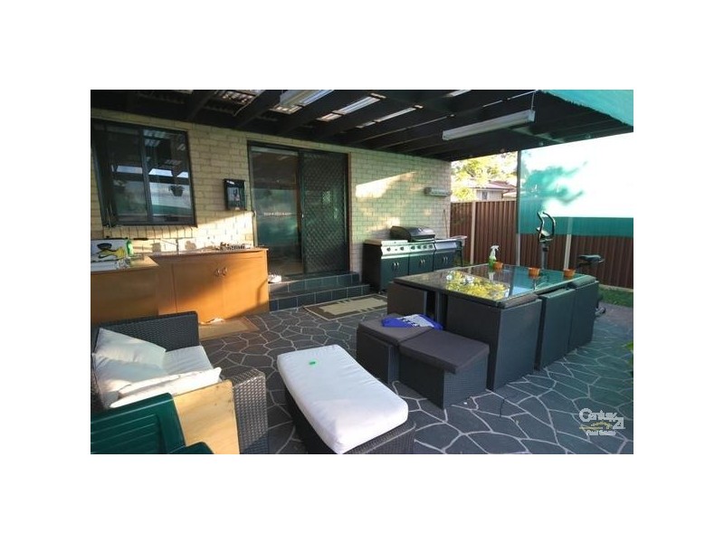 13 Leichhardt Avenue, Fairfield West NSW 2165