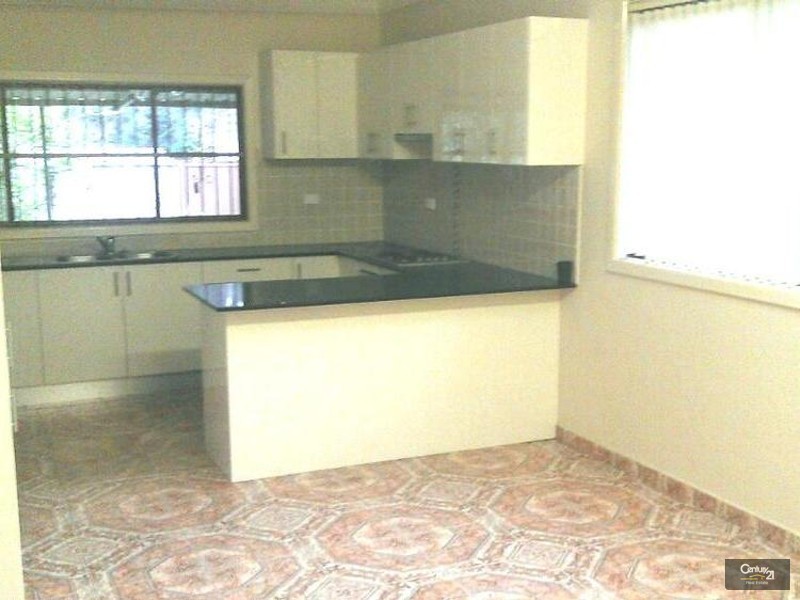 21 Quest Avenue, Carramar NSW 2163