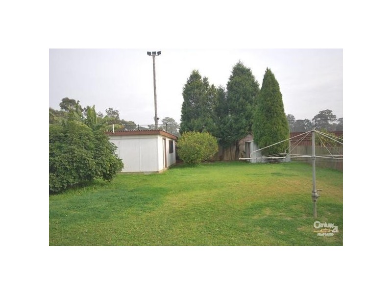 39 Barlow Crescent, Canley Heights NSW 2166