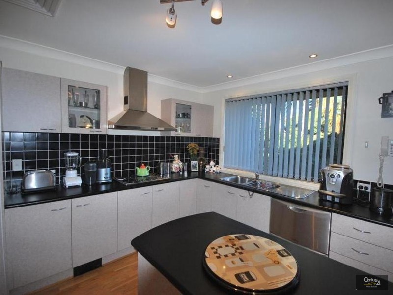 Bossley Park NSW 2176