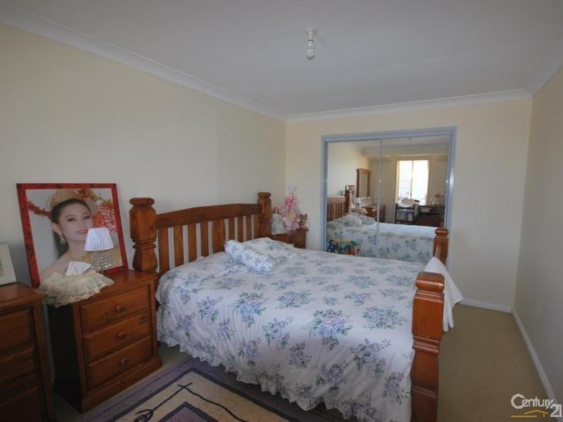 2/186 Canley Vale Road, Canley Heights NSW 2166