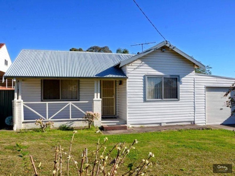 125  Sackville Street, Fairfield NSW 2165