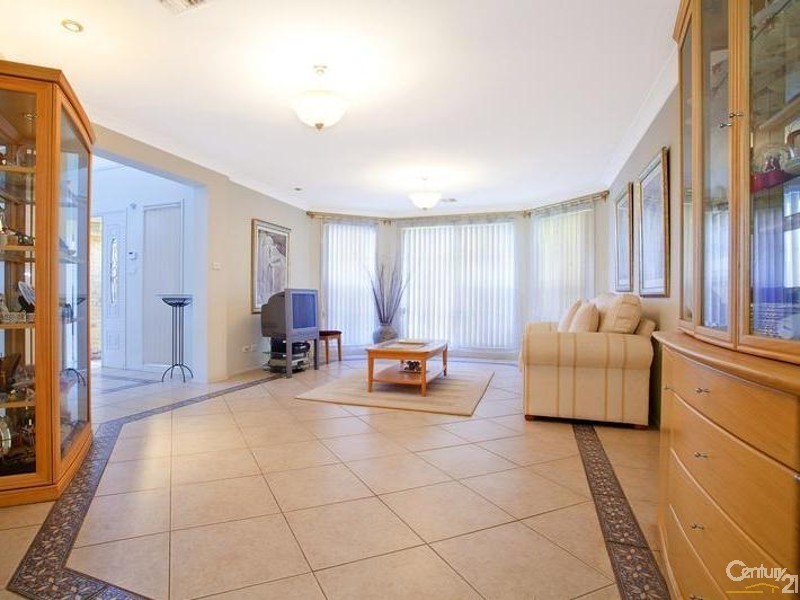 5 Feodore Drive, Cecil Hills NSW 2171