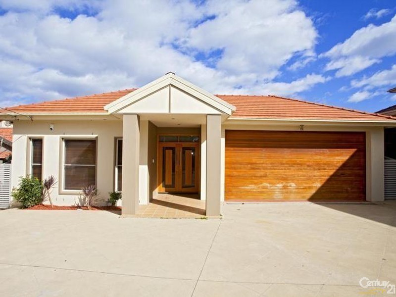 169 Nuwarra Road, Moorebank NSW 2170