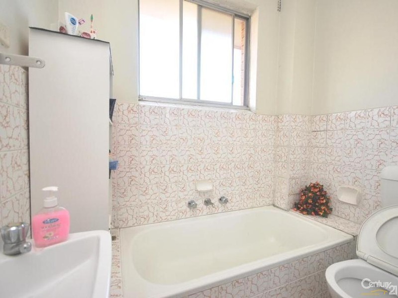 6/84 Sackville Street, Fairfield NSW 2165