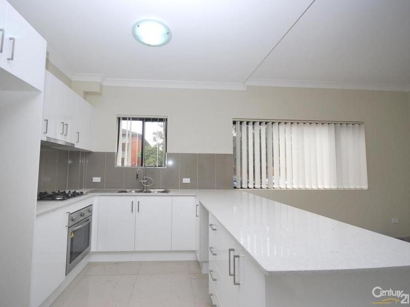 1-5/11 Wrentmore Street, Fairfield NSW 2165