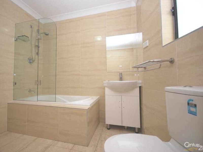 1-5/11 Wrentmore Street, Fairfield NSW 2165