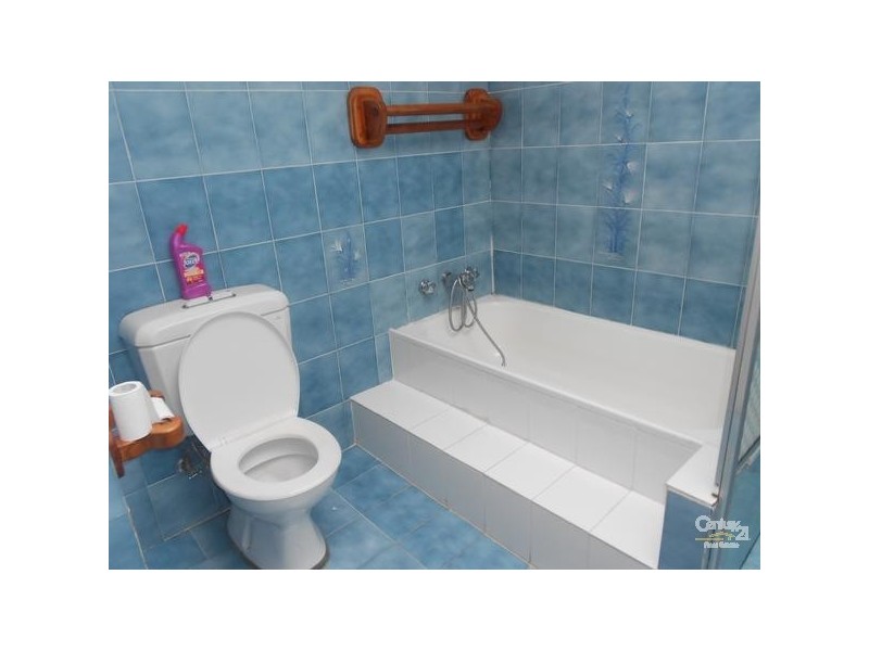 Fairfield West NSW 2165