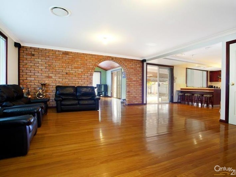 7 Sioux Place, Greenfield Park NSW 2176