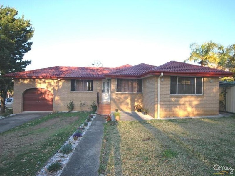 1 Ainsworth Crescent, Wetherill Park NSW 2164
