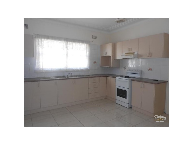 Fairfield NSW 2165
