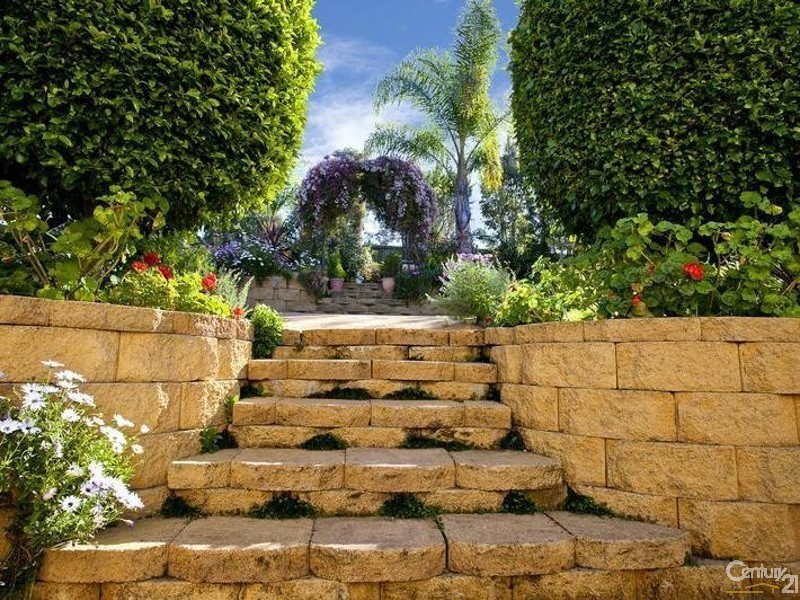 16 Henrietta Close, Cecil Hills NSW 2171