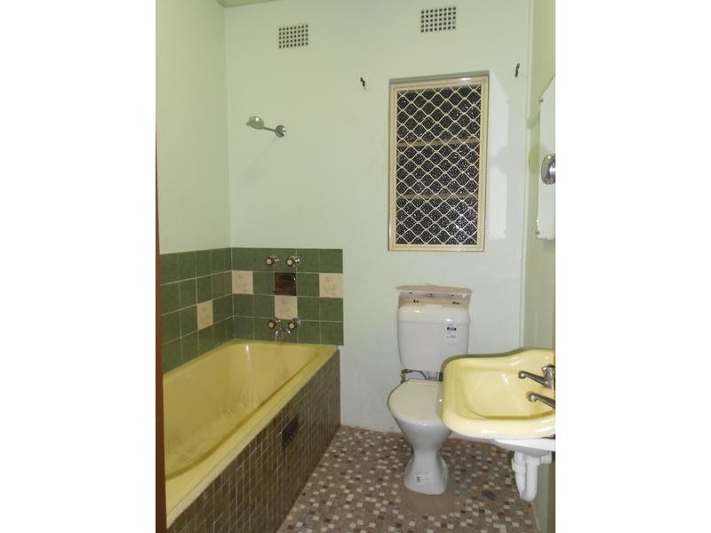 Fairfield Heights NSW 2165