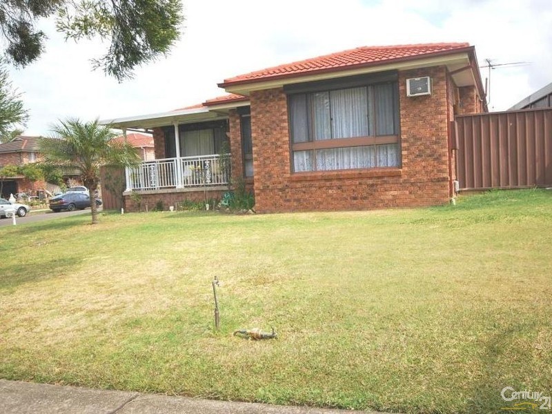 1 Albany Close, Wakeley NSW 2176