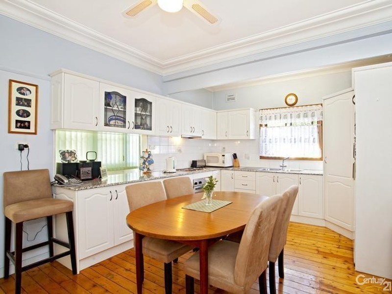 33 Tangerine Street, Fairfield East NSW 2165