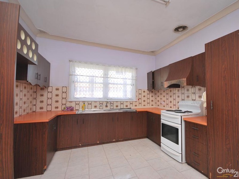 Fairfield East NSW 2165