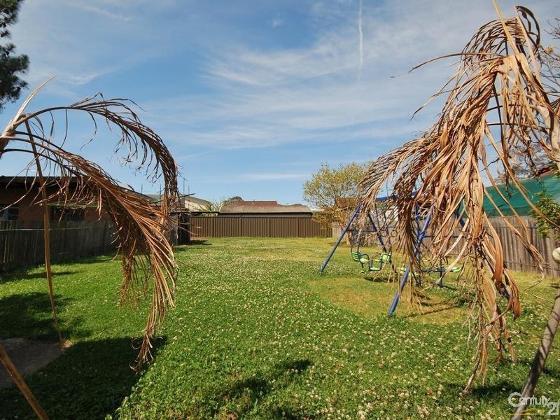 Fairfield East NSW 2165