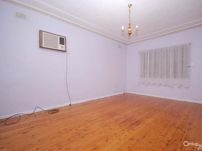 Fairfield East NSW 2165