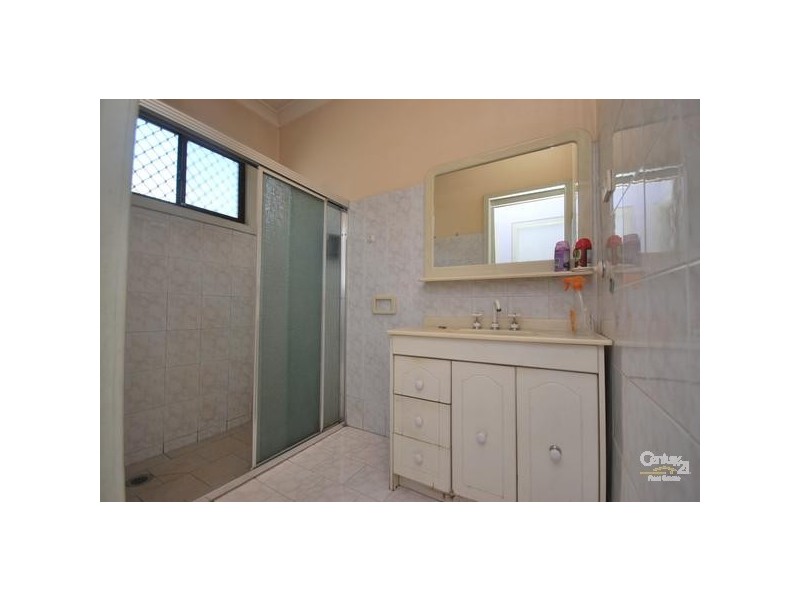 Fairfield East NSW 2165